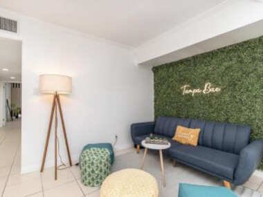 6 Bedroom BUCS AIRPORT MALL BEACH WIFI
