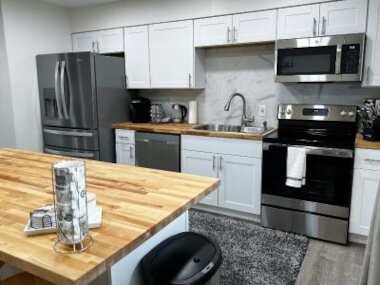 Anchorage midtown apartment-Wyoming 2