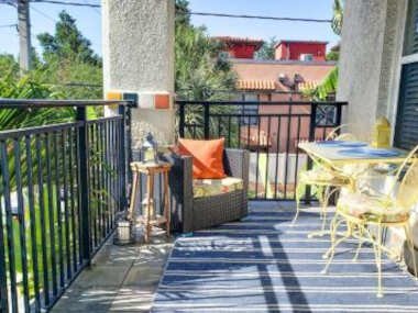 RETRO RETREAT in DTSP – Explore the downtown area