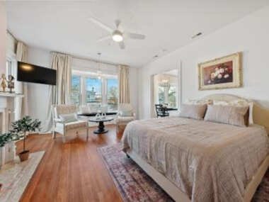 Beautiful Condo close to Saucy Brew Works – G