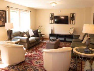 Biker Hiker friendly 3 bedroom by Strouds Run State Park