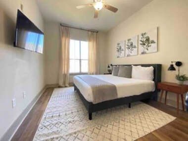 23rd Loftking Bedwifi2 Bedrooms3tvpool