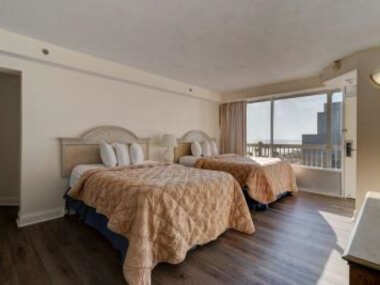 Coastal Views Spacious Beachfront Condo