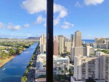 Waikiki Condo High Floor Views Beaches Convention Center