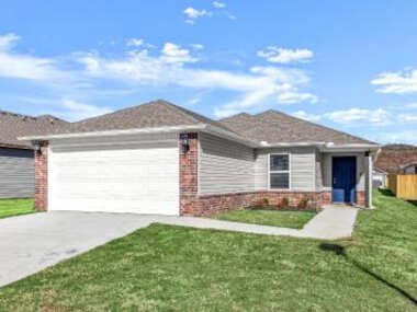 Starling House – Kid-Friendly Home Near Campus