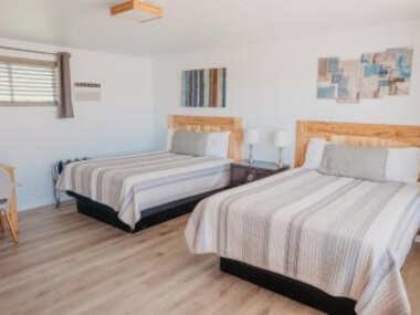 Lamplighter Lodge