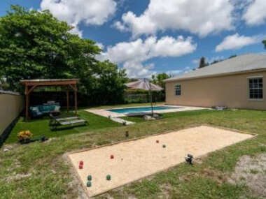 Breezy Pointe 3 Bed 2 Bath Home with Heated Pool
