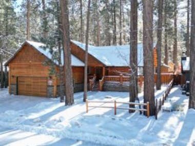 Snow Summit Luxury Lodge
