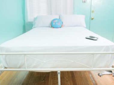 one-bed-that-will-hold-a-family-of-two-people