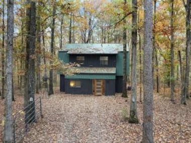 Elk Grove Cabin