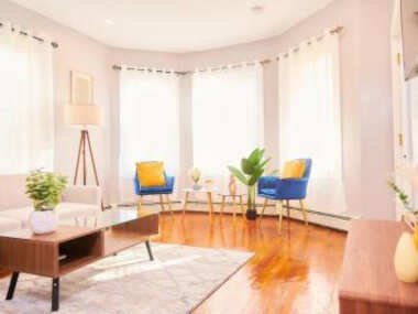 Cozy apartment 1st 10min Walk Downtown and City View
