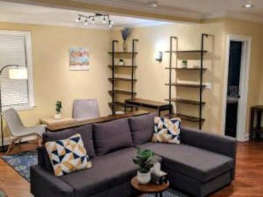Chicago Home 6 bd 4 ba home with 2 car garage parking