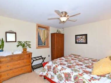 Wild Dandelion Private Suite w/Bikes near Old Town