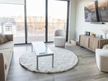 Beautiful Colbert Hills Apartment, Great Location, Wonderful Views KMF3022