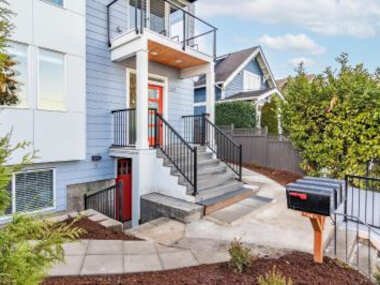 Charming 2BR Home in Seattle