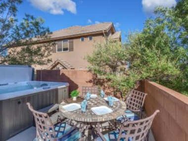 4194 Coral Ridge Resort Dog Friendly, BBQ grill, Private Hot Tub, Community Pool