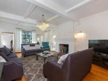 Renovated Spanish 3BD 2BA near Beverly Hills