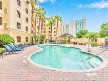 1BR Two Queen Beds w Pool and Hot Tub