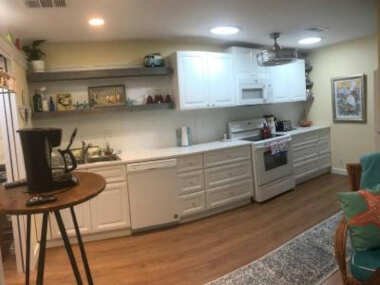 E12- 2 King beds, ready for your island advenures