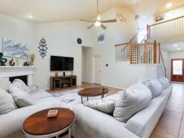 Exquisite Luxury Home near Sea World, San Antonio