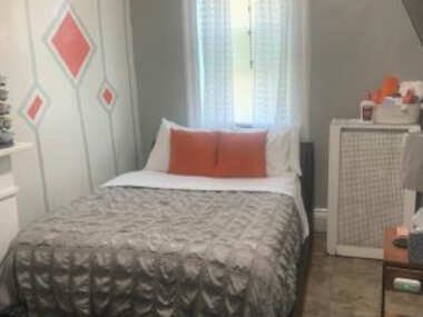 Cassandra’s Private Room Getaway Heart of Brooklyn