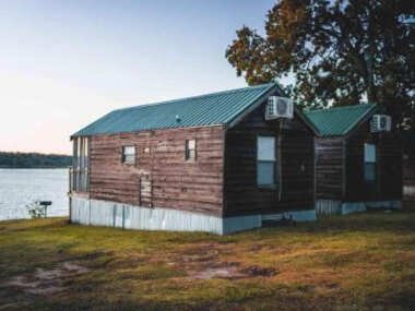 Lake Texoma Cedar Cabin – 10