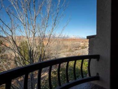 A12-The Grotto-Top Floor 2-bedroom Sunset Villa