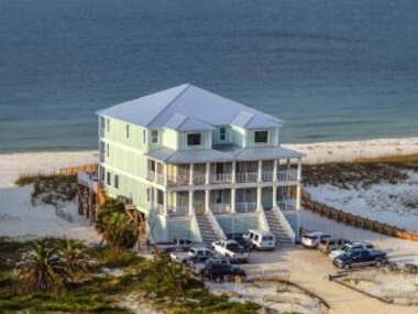“Castle in the Sand West” Orange Beach AL-9 bedroom-Sleeps up to 26-Private Pool