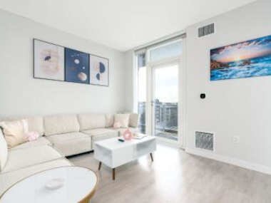 Luxurious High Rise Downtown
