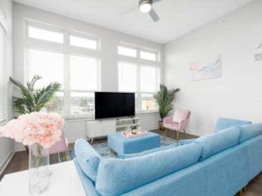 Spacious 2BR Broadripple Village