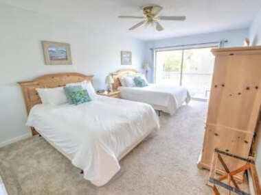 New Listing Perfect Getaway Heart of Wild Dunes Walk to Beach