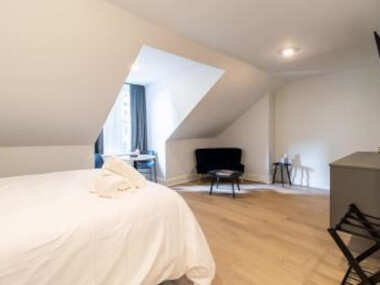 Thena Hotel – Spacious Studio