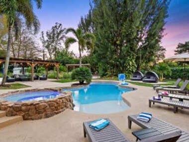 Luxurious 8BR Dream Estate w Private Heated Pool