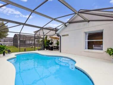 Disney Beach Vibes Villa with Hot Tub and Pool Near Universal Studios, Seaworld and Championsgate