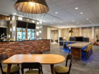 Courtyard by Marriott Lafayette South