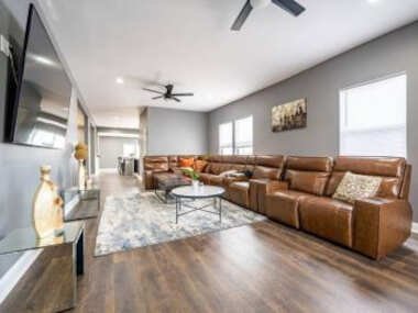 Indy’s Best Kept Secret Large Home for Group Fun