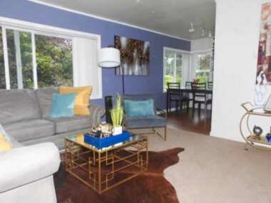 The Golden Serene’ Unique Fully Furnished Apartment FREE wiFi / Parking