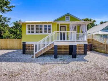 Bohemian Belle Cottage- Mins to DNTN Dog Friendly