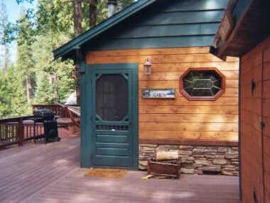 Rustic Lakeside Cottage-Lake View with outdoor spa