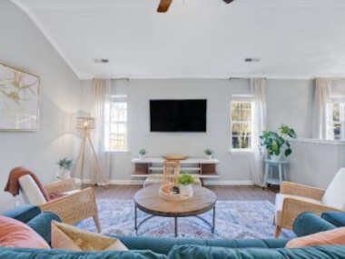 The Seascape – 10 mins from Beach or Downtown