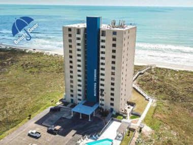 MT1001 Beautiful Newly Remodeled Condo with Gulf Views, Beach Boardwalk and Communal Pool Hot Tub