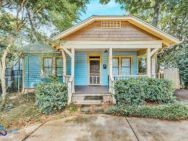 Cozy Bungalow mins away from Candler park & Emory