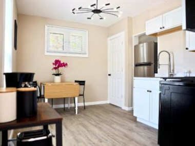 New Listing SuperHost 1 Bed House near Xavier & Downtown