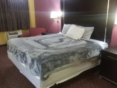 OSU 2 Queens Hotel Room 208 Booking