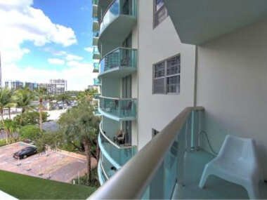 Miami Hollywood Bay View on the Beach 002-1bvic