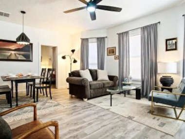 Modern Comfort 2 Bedrooms