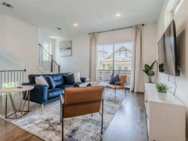 3BR Luxury Home – Steps to The Legacy Midtown Park