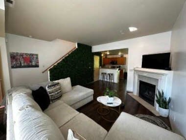 Tacoma Homestay with breakfast included-private room