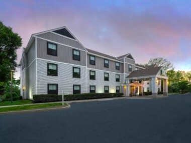 La Quinta by Wyndham South Burlington