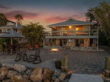 Shack On The Bay
